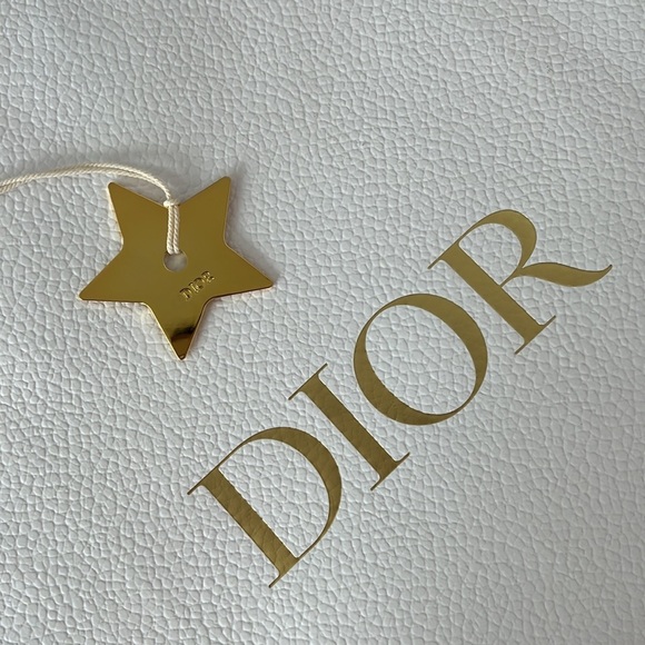 AUTHENTIC DIOR STAR - Picture 6 of 8